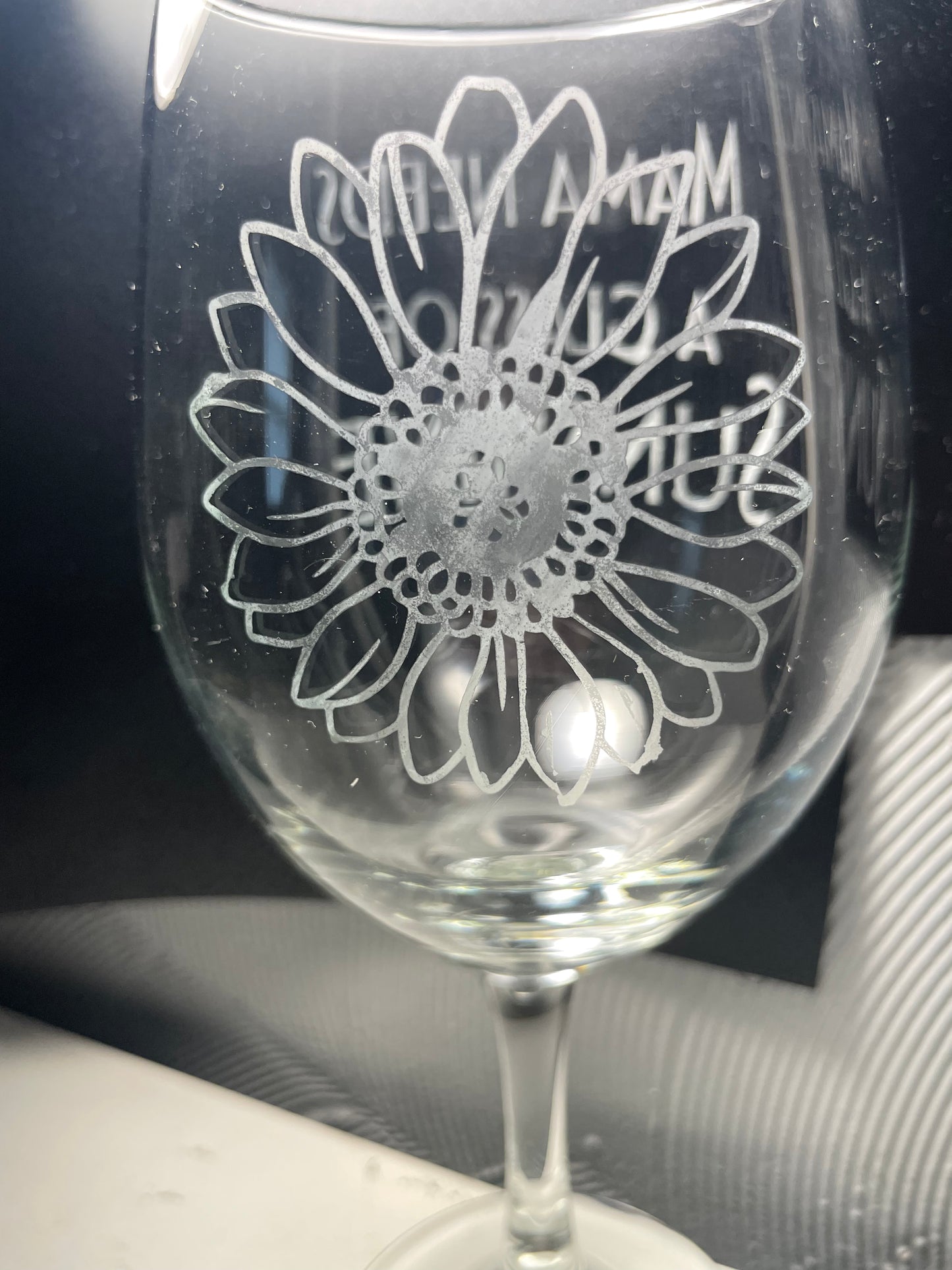 Mom Etched Wine Glass